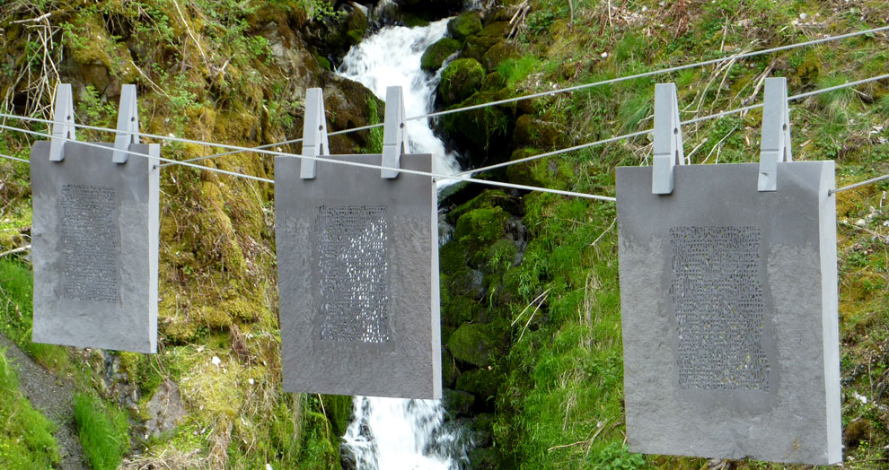 expo Thierry Courtadon - suspendre - Charbonnières les Varennes