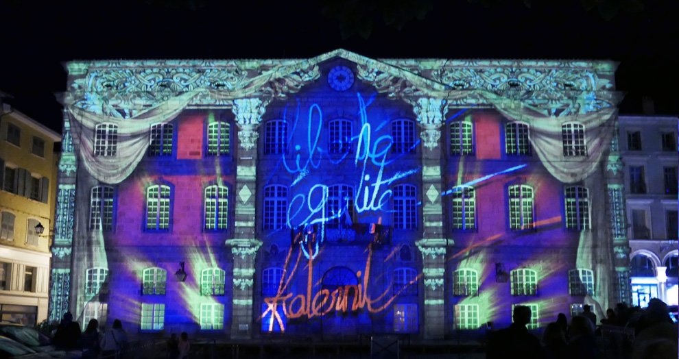 puy de lumières : hôtel de ville puy en velay
