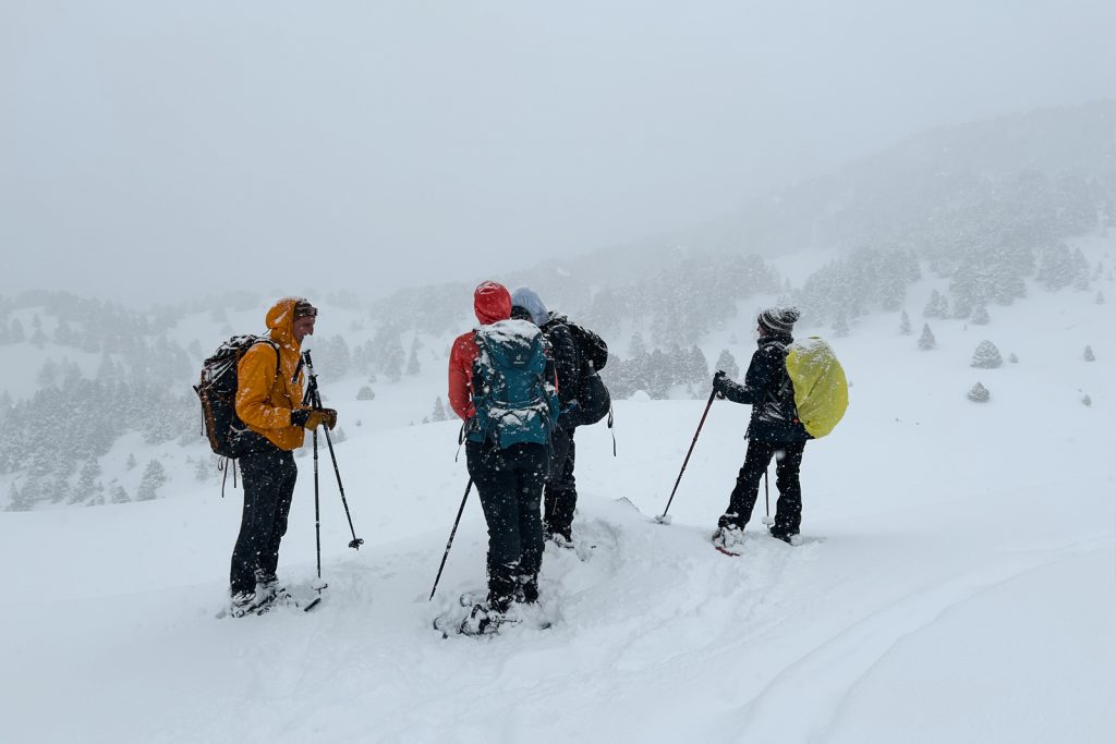 météo dégradée pendant un trek hivernal dans le Vercors